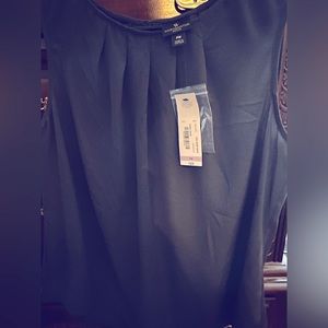 Worthington sleeveless blouse